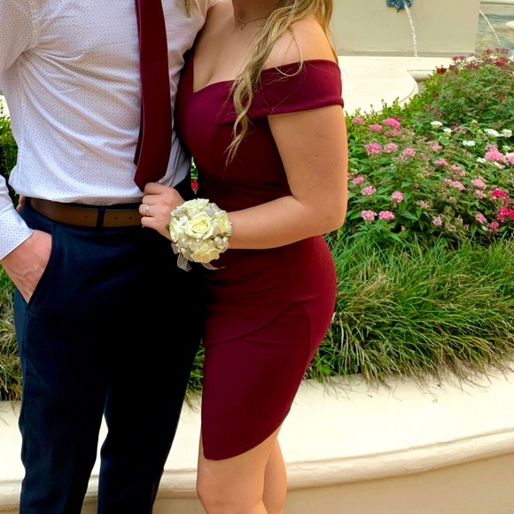 Homecoming dress - Picture 1 of 3